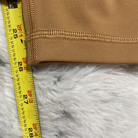 NWT Aritzia TnaLIFE Atmophlex Hi-rise 7/8 legging-tobacco brown- large - Picture 10 of 13